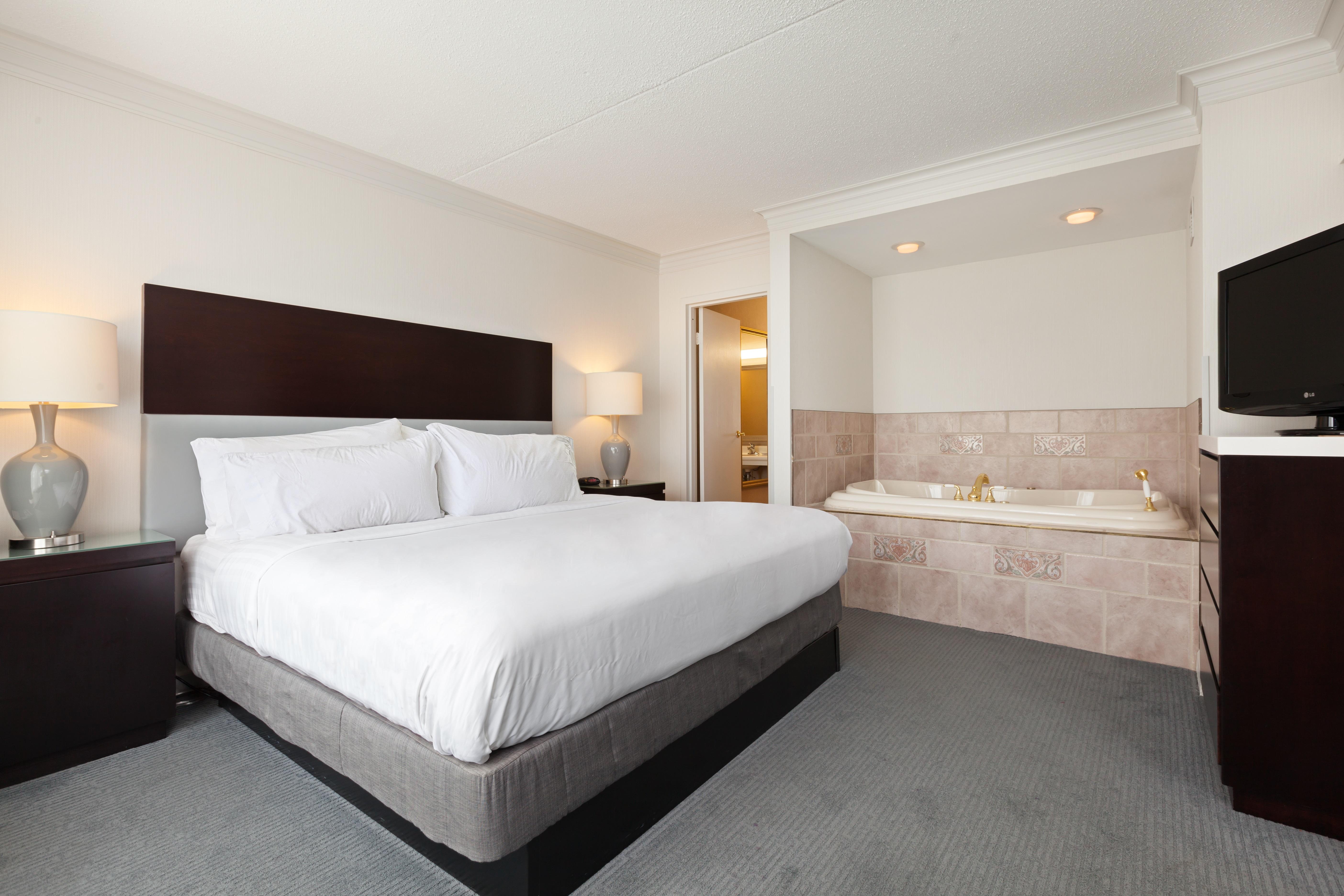Holiday Inn Weirton-Steubenville Area Dış mekan fotoğraf