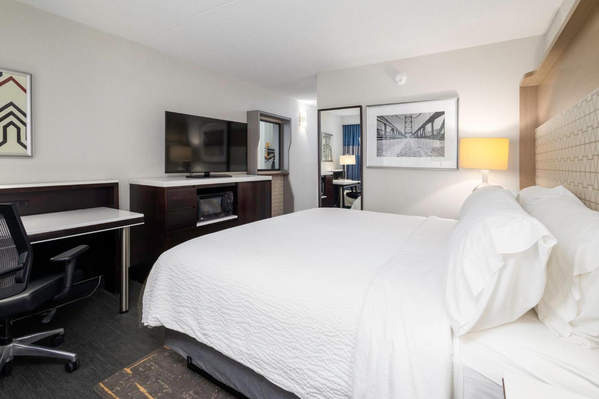 Holiday Inn Weirton-Steubenville Area Dış mekan fotoğraf